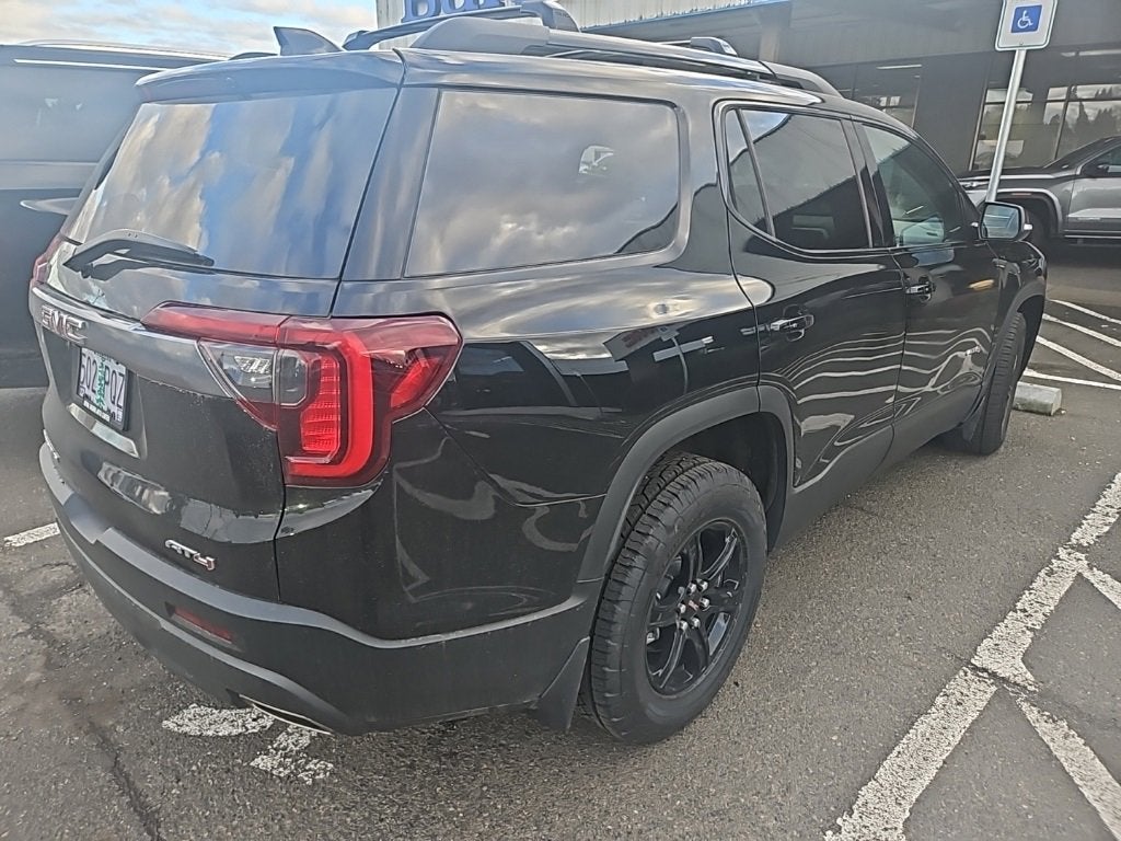 2023 GMC Acadia AT4