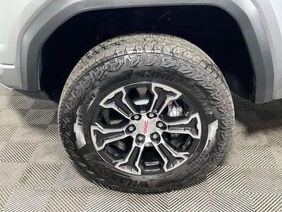 2025 GMC Canyon AT4