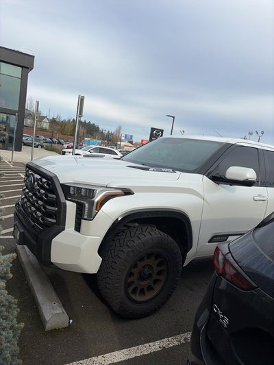 2023 Toyota Tundra Hybrid Platinum