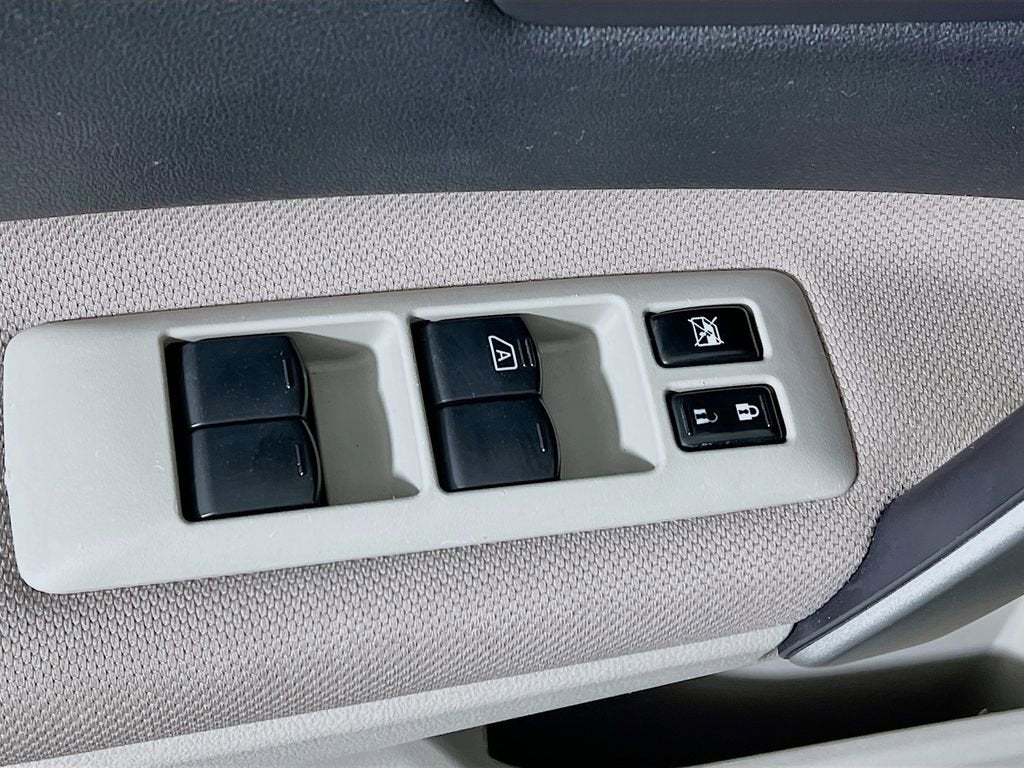 2008 Nissan Rogue S