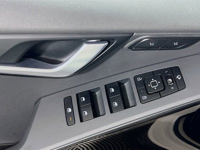2023 Kia Niro SX Touring