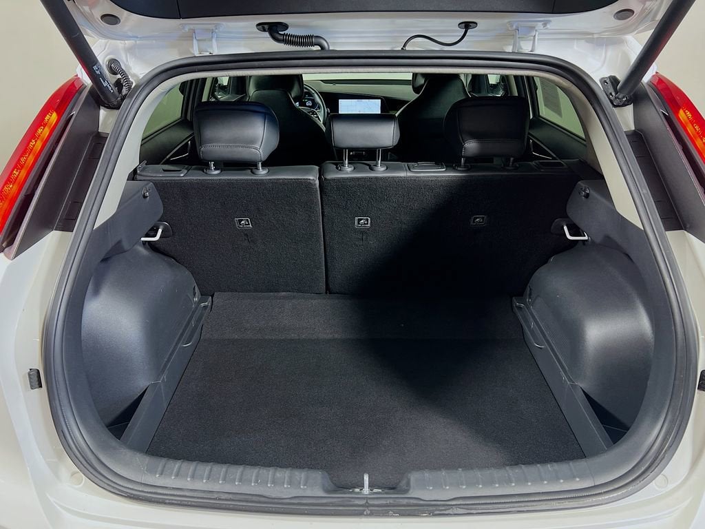 2023 Kia Niro SX Touring