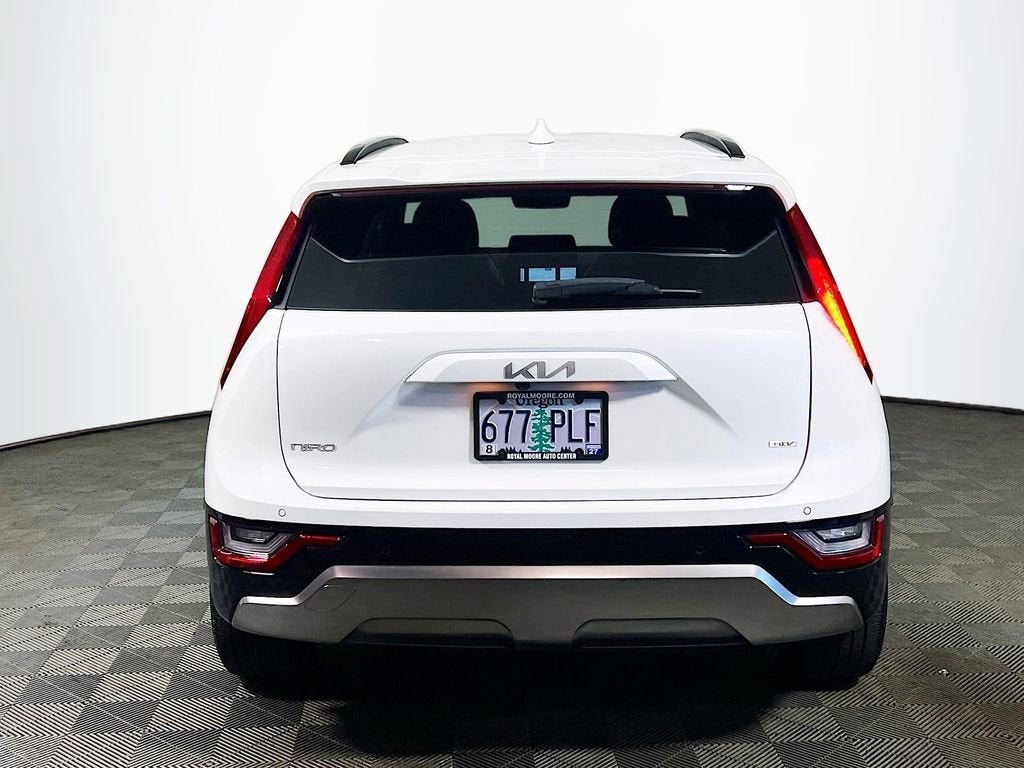 2023 Kia Niro SX Touring