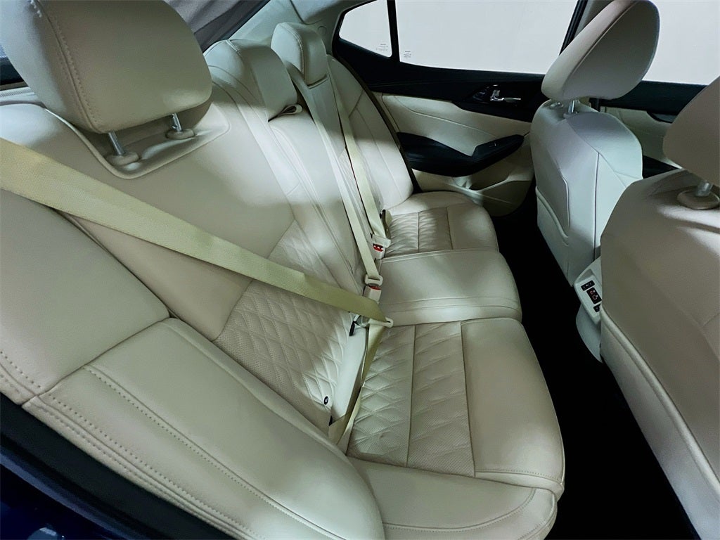 2023 Nissan Maxima Platinum