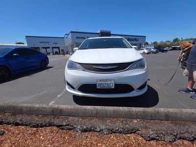 2018 Chrysler Pacifica Touring L