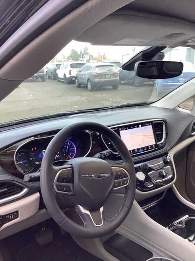 2023 Chrysler Pacifica Hybrid Limited