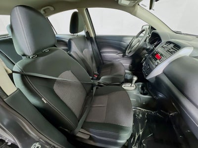 2017 Nissan Versa 1.6 SV