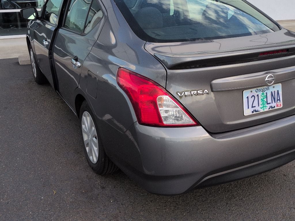 2017 Nissan Versa 1.6 SV