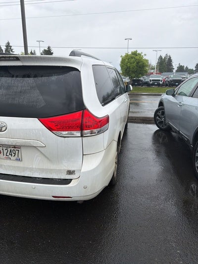 2012 Toyota Sienna XLE 7 Passenger