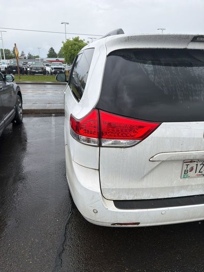 2012 Toyota Sienna XLE 7 Passenger