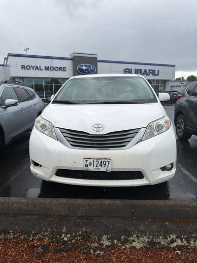 2012 Toyota Sienna XLE 7 Passenger