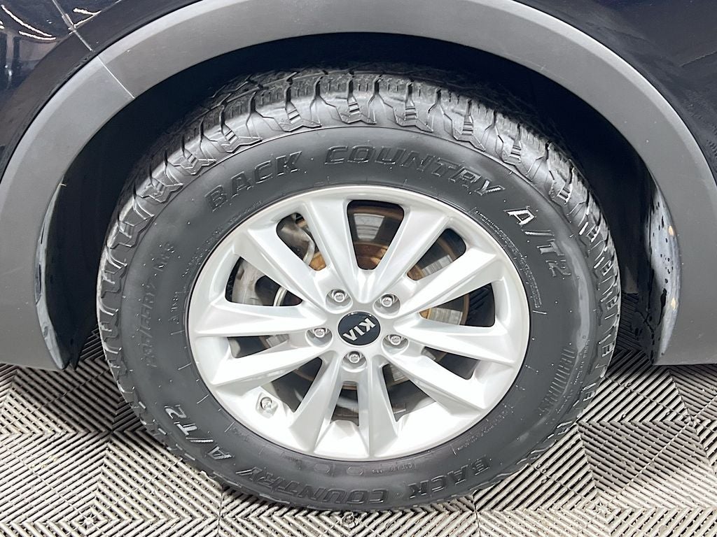 2019 Kia Sorento LX