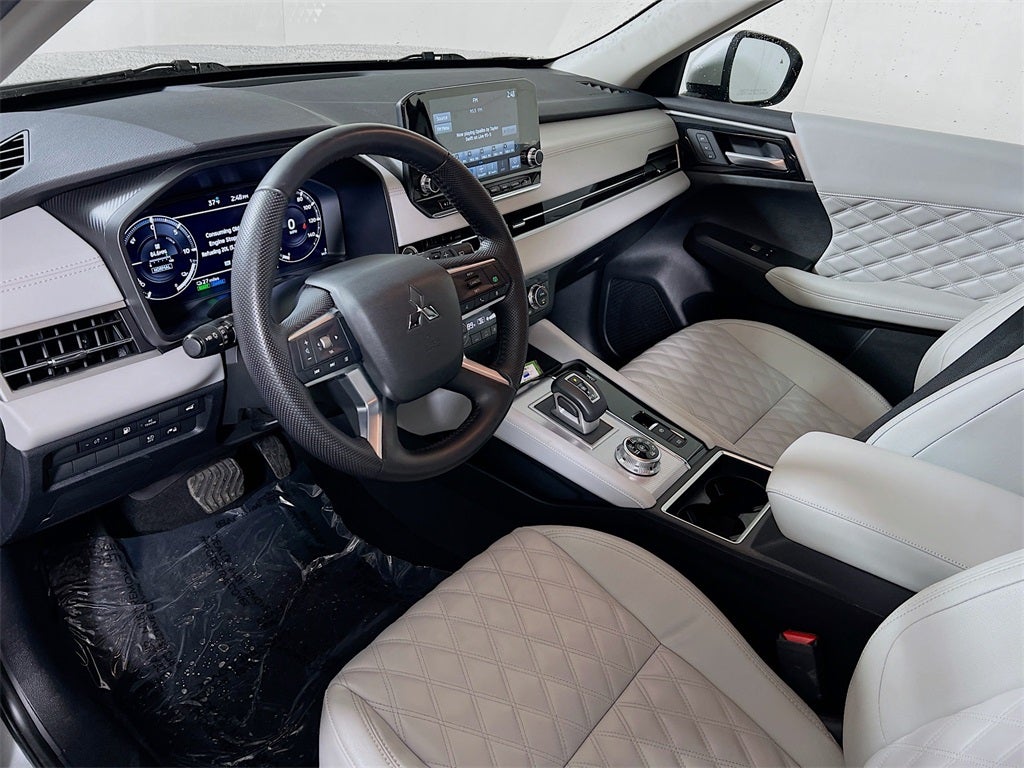2023 Mitsubishi Outlander PHEV SEL