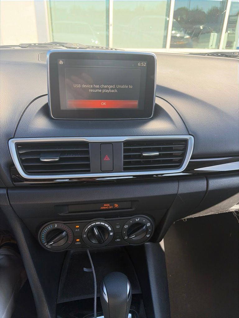 2016 Mazda Mazda3 i Sport