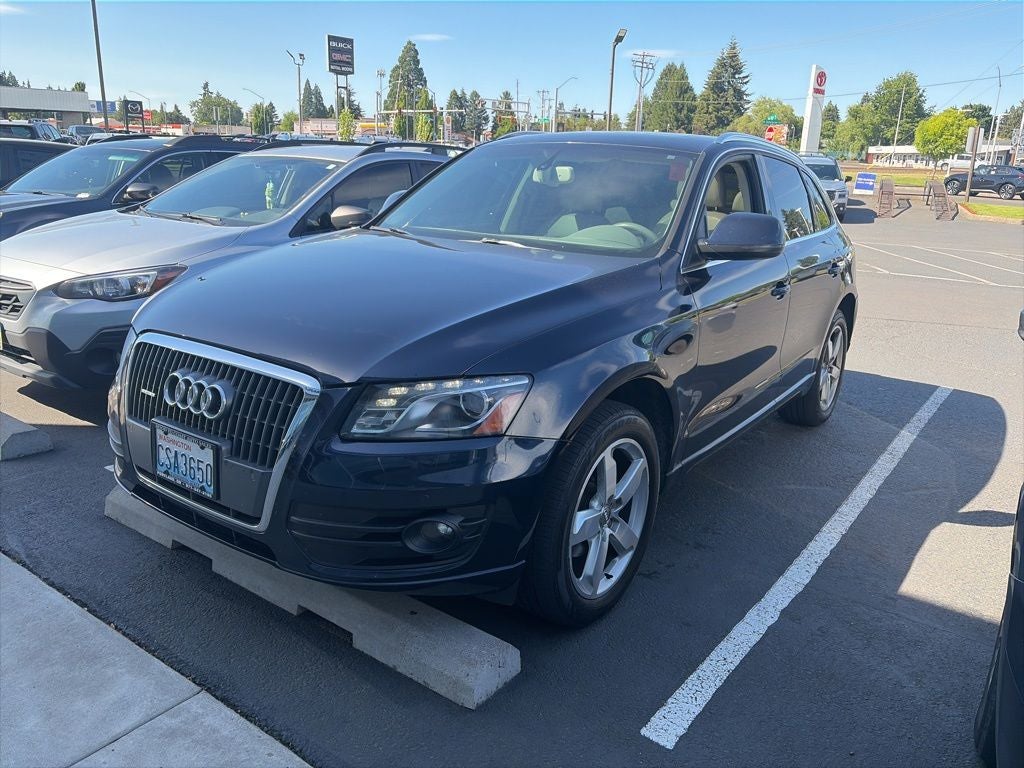 2011 Audi Q5 2.0T Premium quattro
