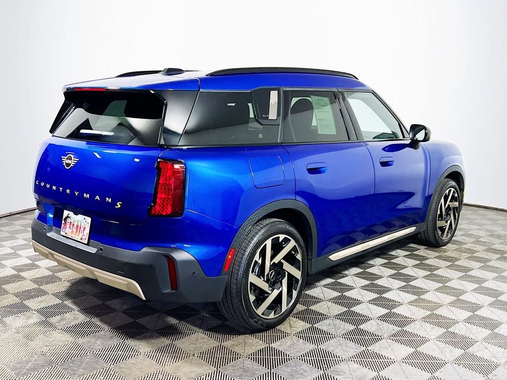 2025 MINI Cooper Countryman Iconic