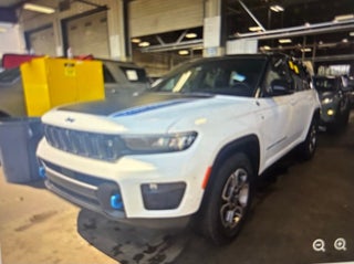 2022 Jeep Grand Cherokee Trailhawk 4xe