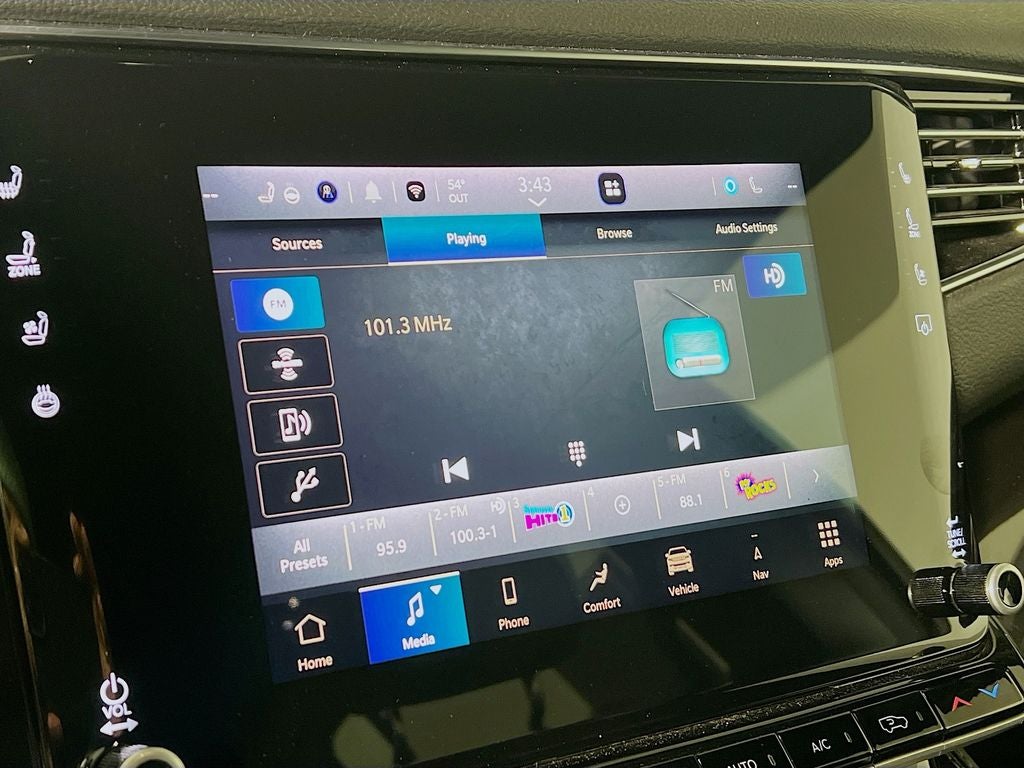 2024 Jeep Wagoneer Base