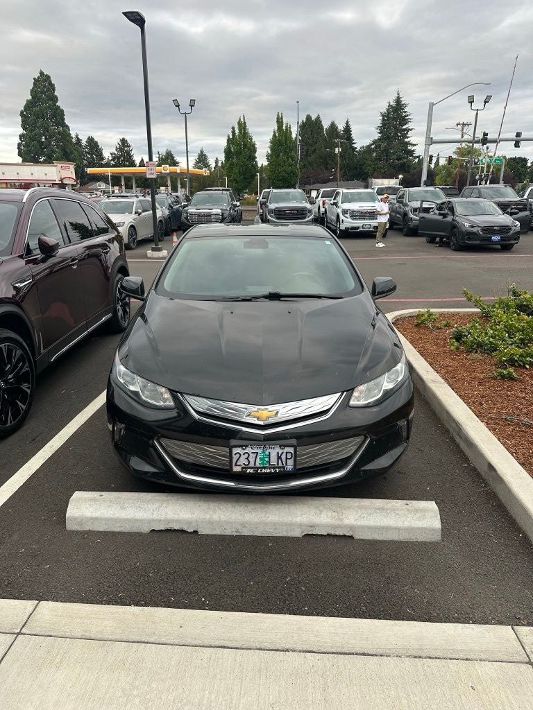 2019 Chevrolet Volt LT's photo