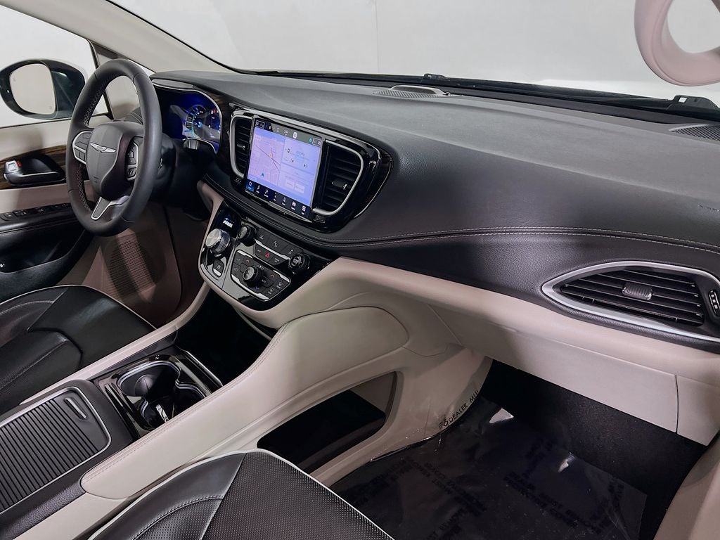 2023 Chrysler Pacifica Hybrid Limited
