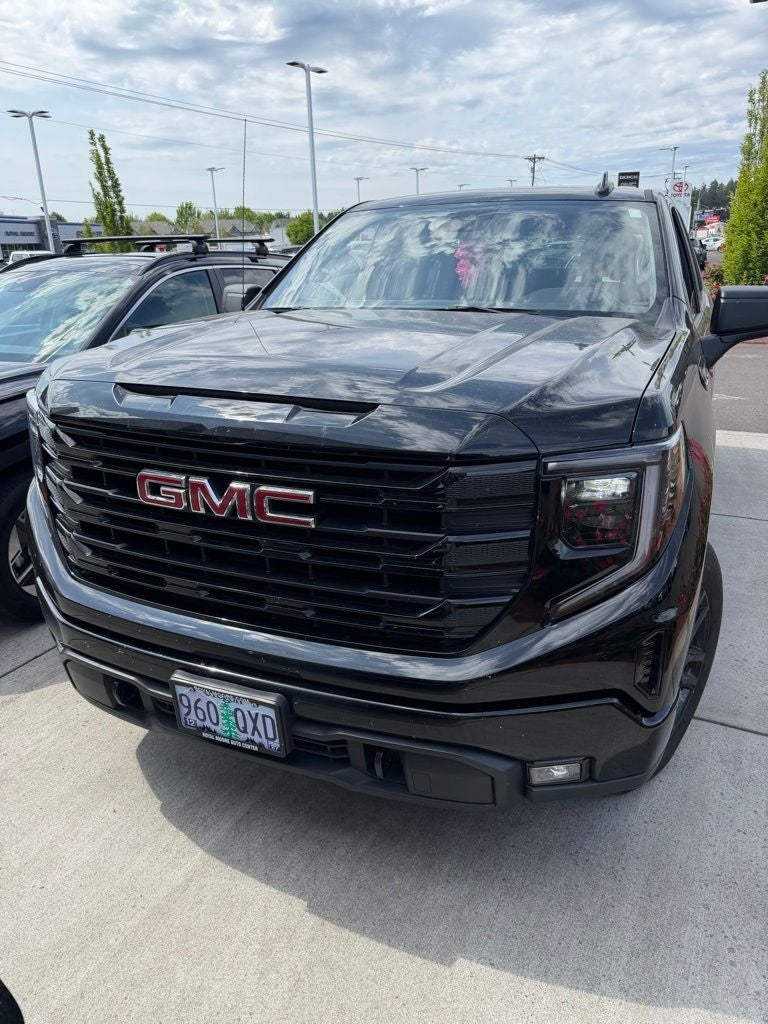 2025 GMC Sierra 4WD Crew Cab Std Box Elevation 3VL's photo