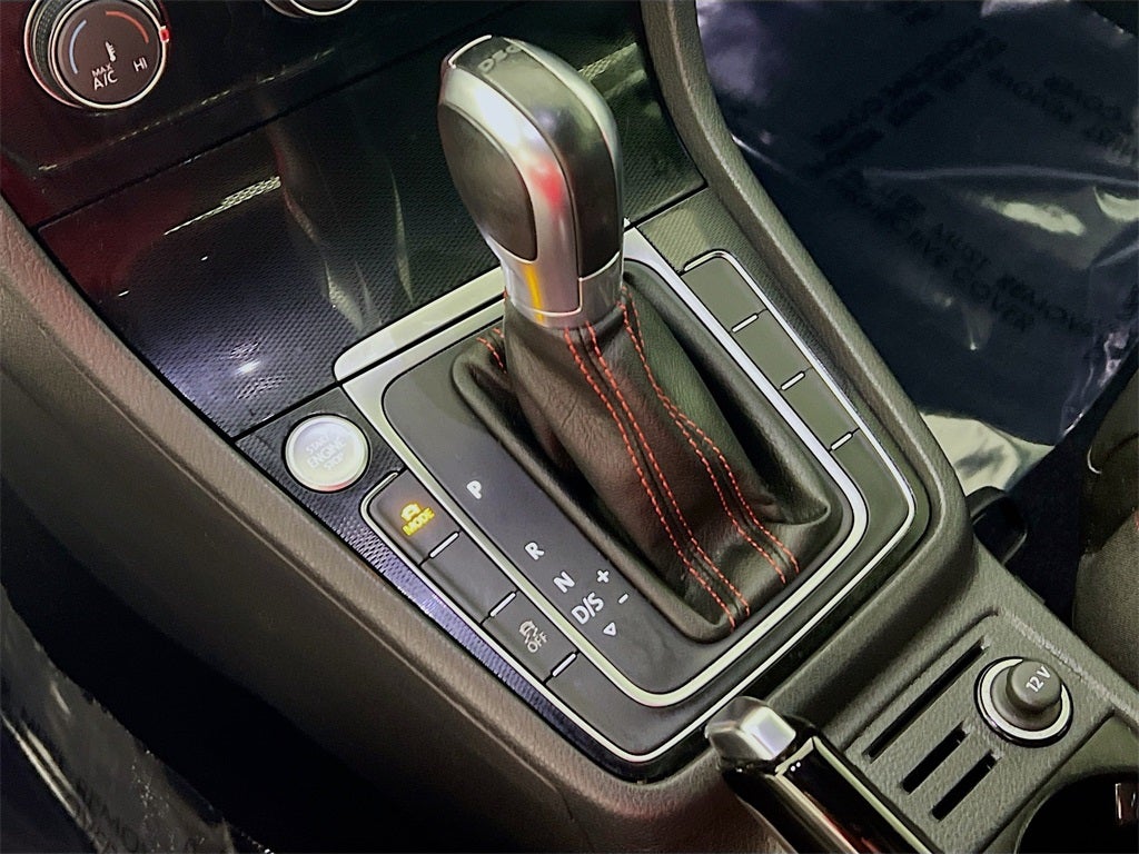 2017 Volkswagen Golf GTI SE