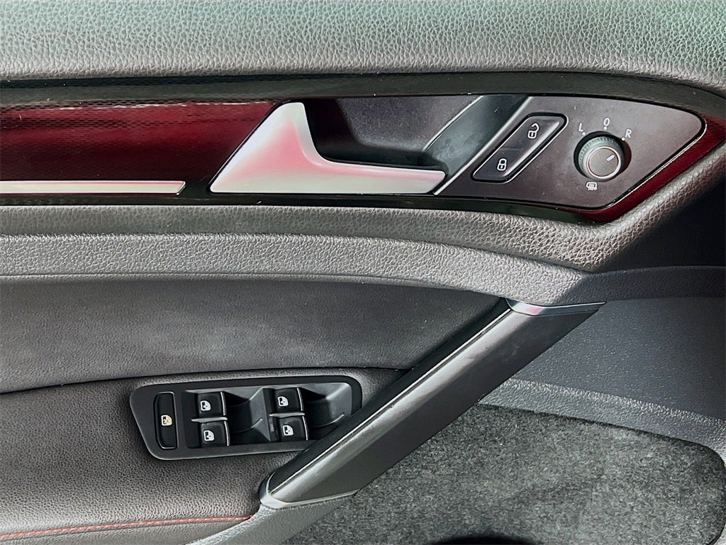 2017 Volkswagen Golf GTI SE