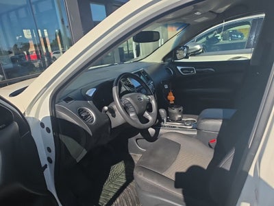 2020 Nissan Pathfinder SV