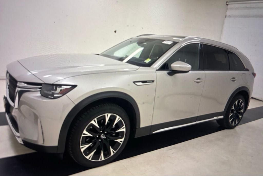 2024 Mazda CX-90 PHEV Premium Plus Package's photo