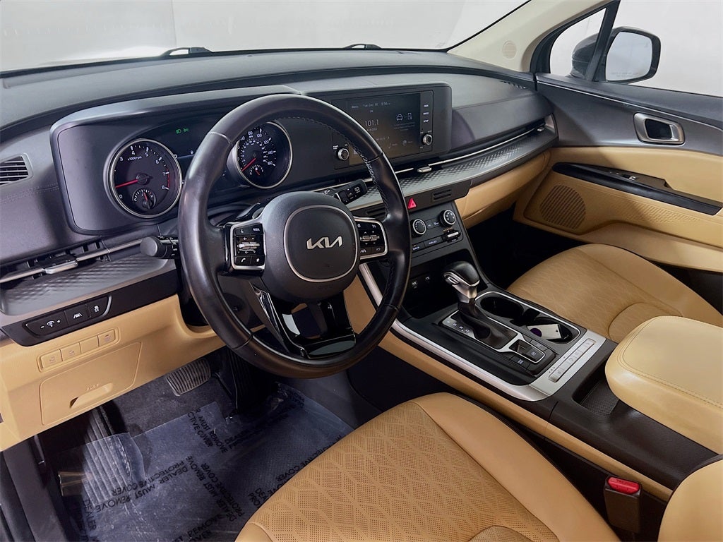 2024 Kia Carnival LX