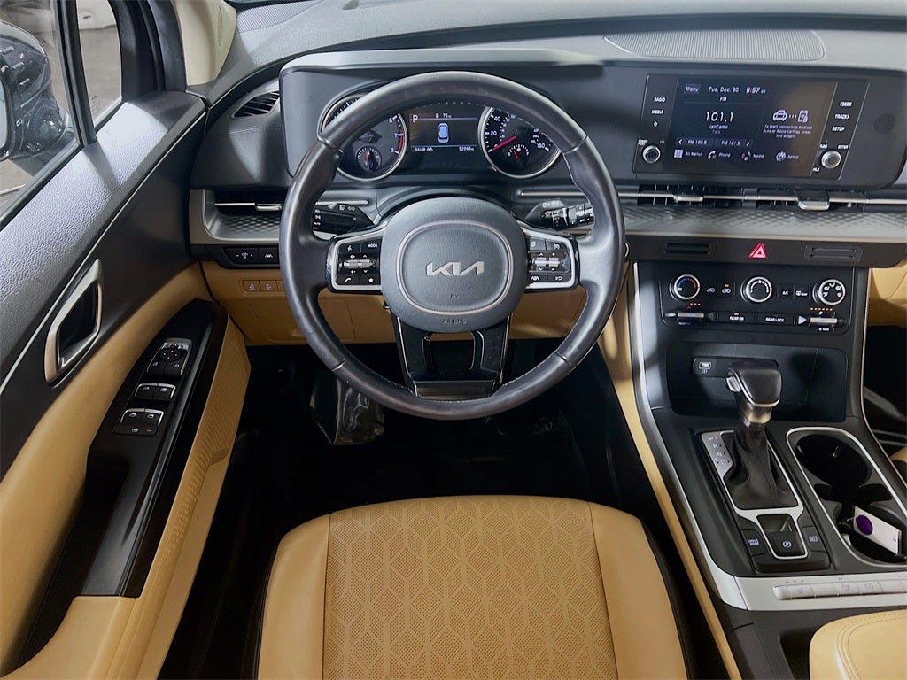 2024 Kia Carnival LX