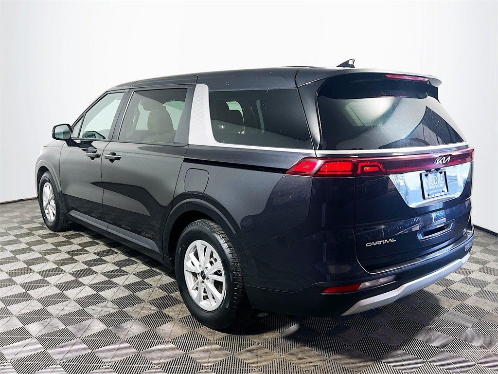 2024 Kia Carnival LX