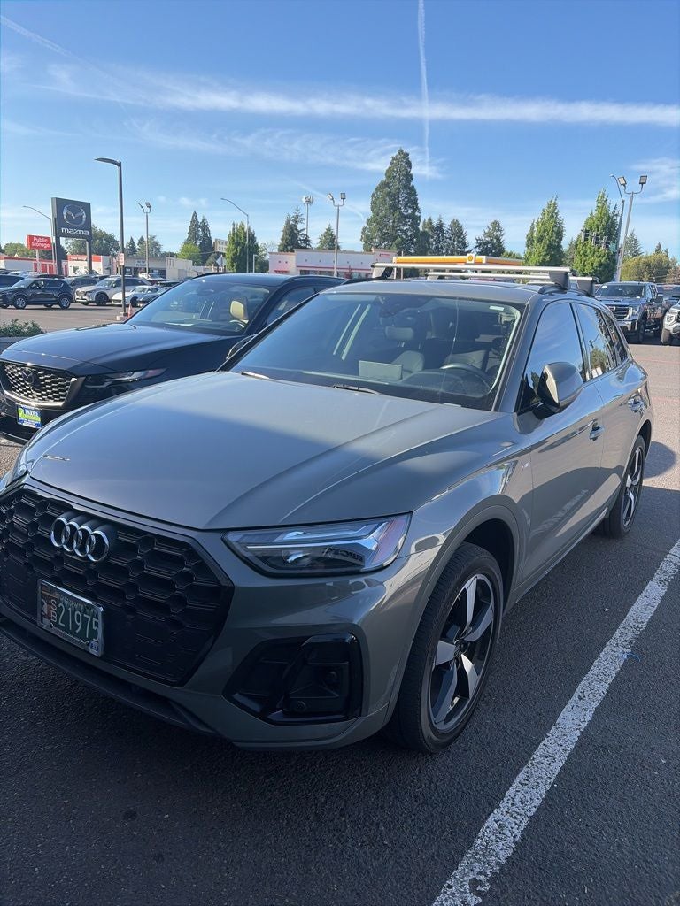 2023 Audi Q5 45 Premium Plus's photo