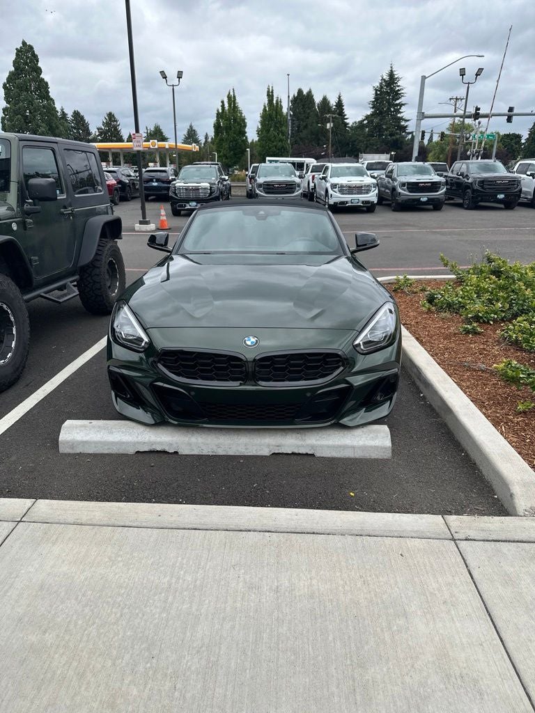2025 BMW Z4 M40i's photo