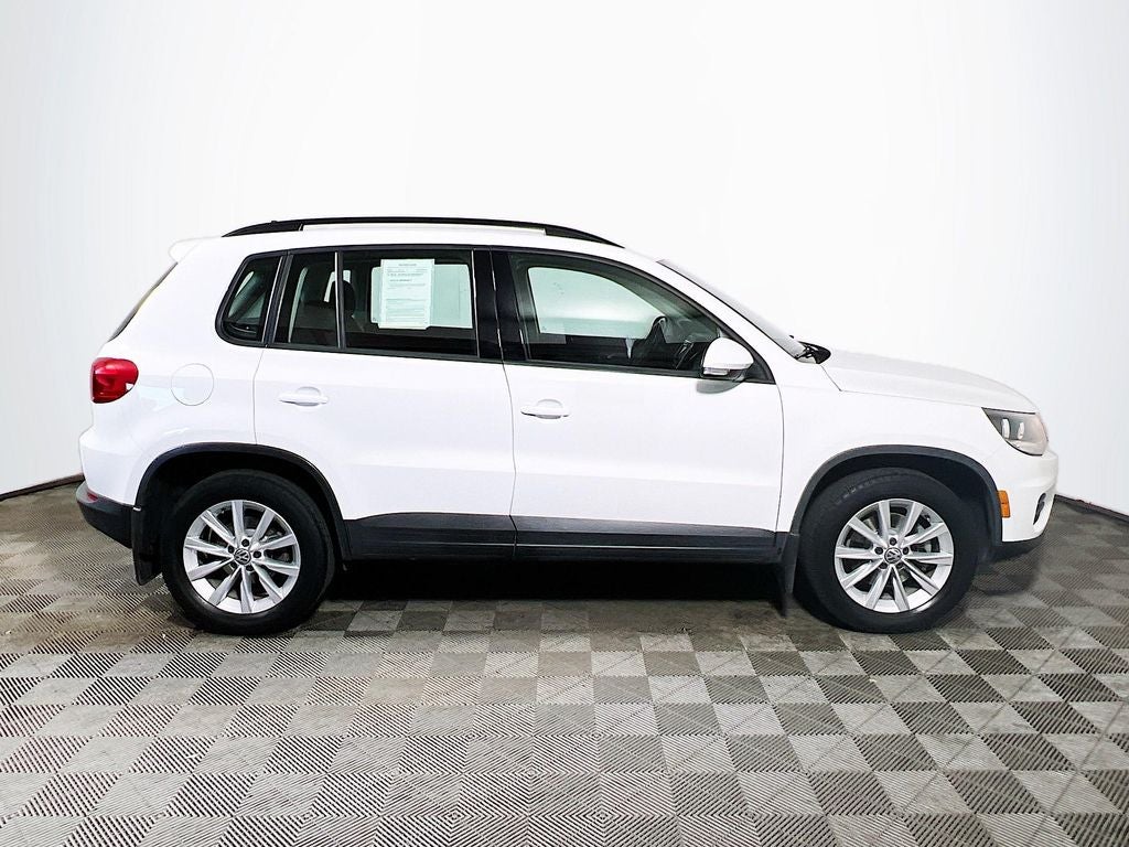 2017 Volkswagen Tiguan Limited 2.0T 4Motion