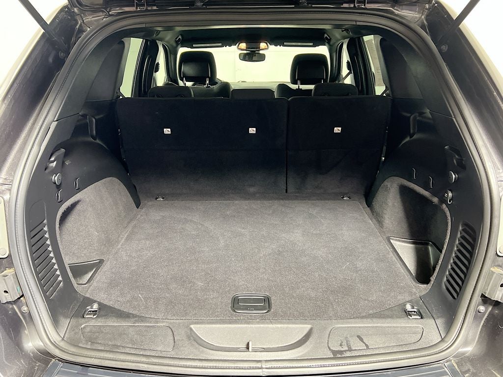 2019 Jeep Grand Cherokee Laredo E