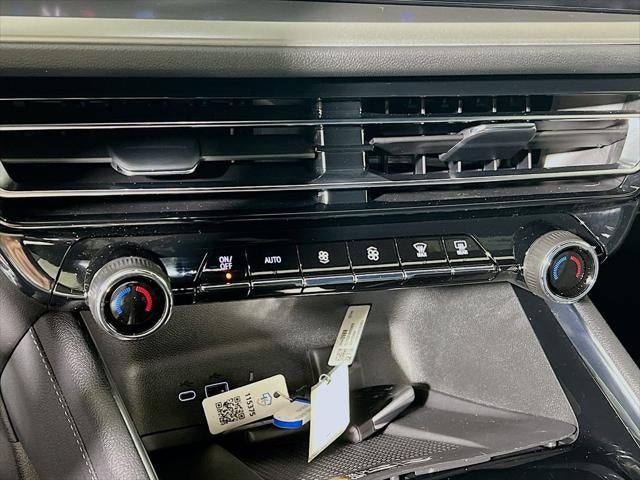 2025 Chevrolet Traverse LT 2LT