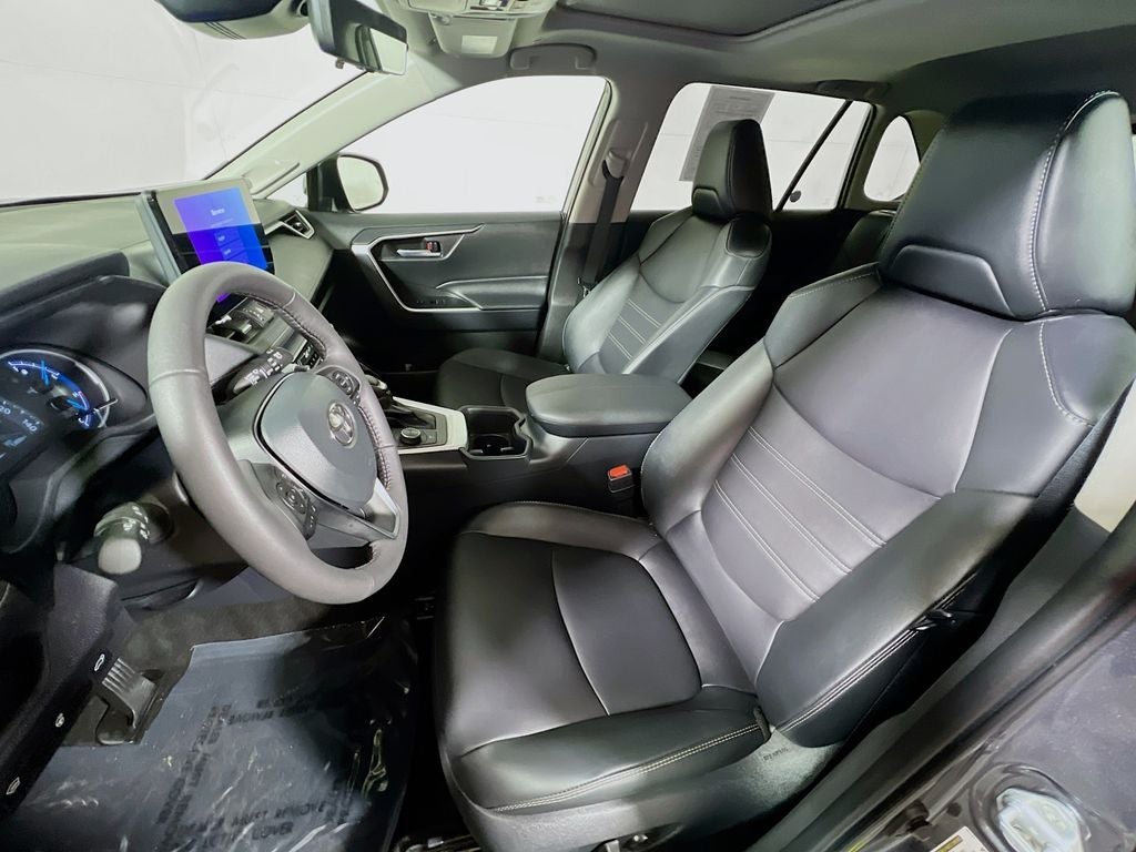 2025 Toyota RAV4 Hybrid XLE Premium