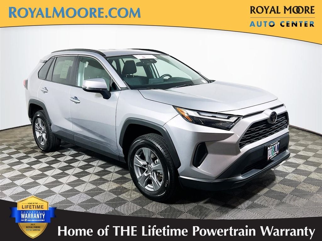 2022 Toyota RAV4 XLE