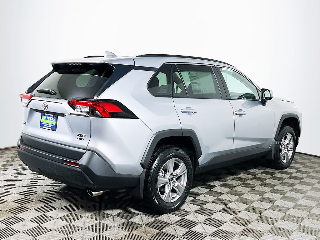 2025 Toyota RAV4 XLE
