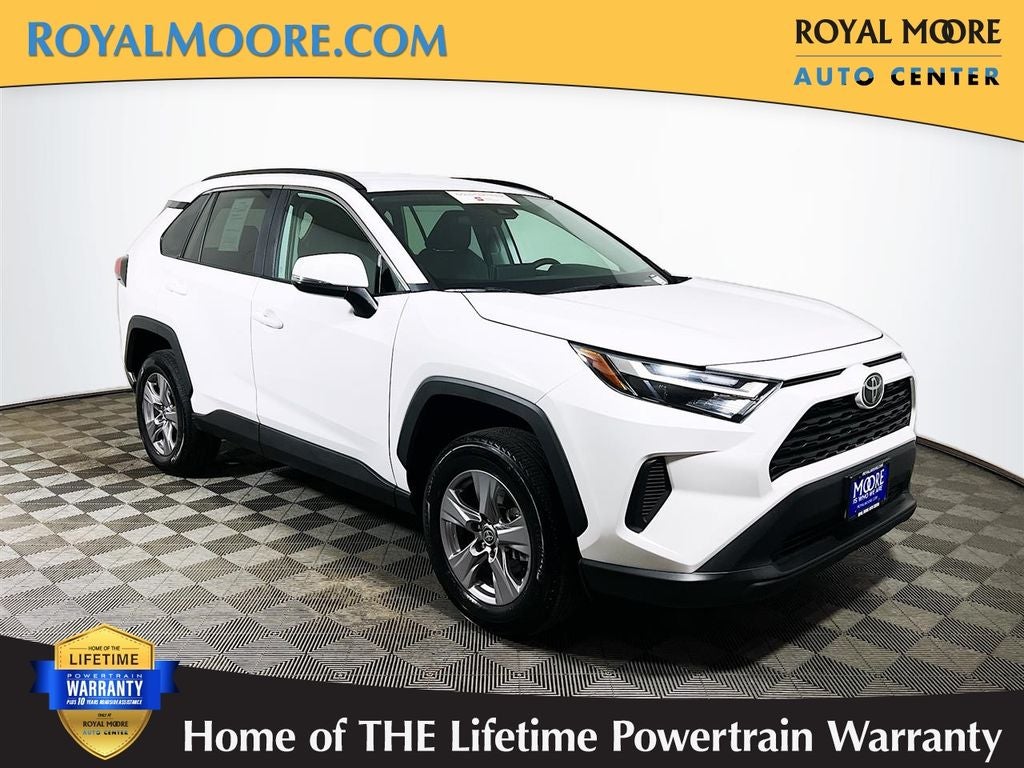 2025 Toyota RAV4 XLE
