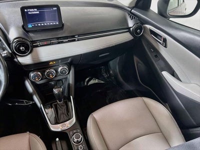 2020 Toyota Yaris XLE
