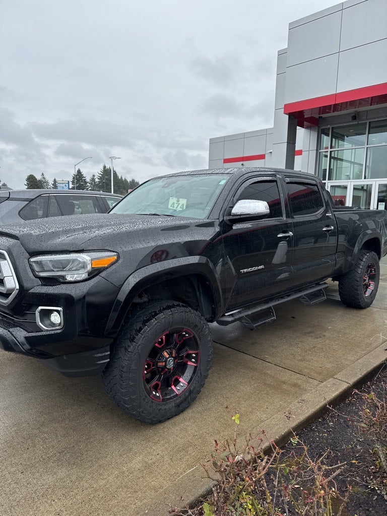 2022 Toyota Tacoma Limited V6