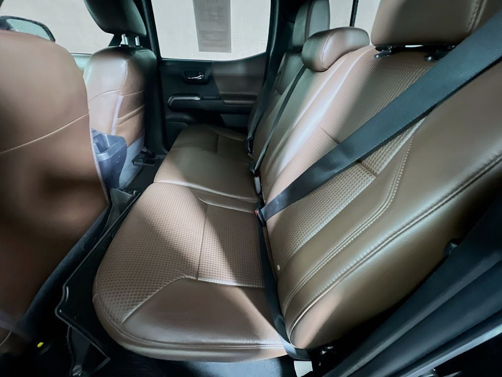 2022 Toyota Tacoma Limited V6