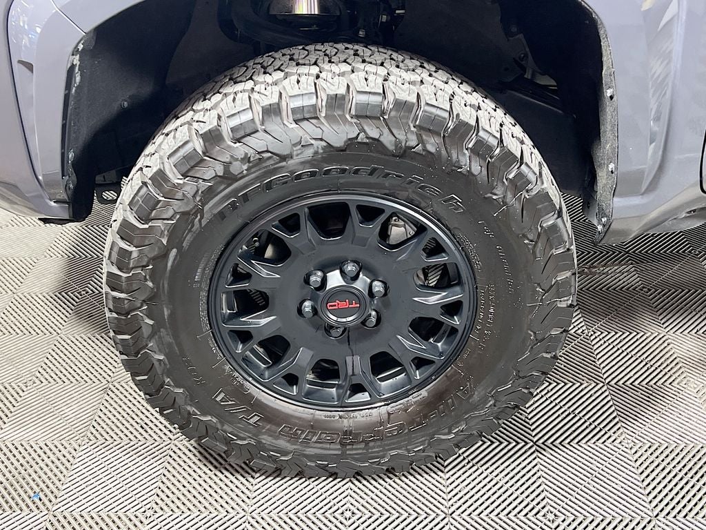 2025 Toyota Tacoma SR5