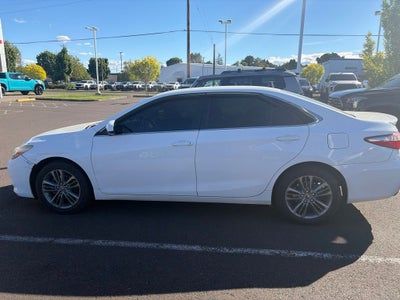 2017 Toyota Camry SE