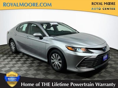 2022 Toyota Camry Hybrid LE
