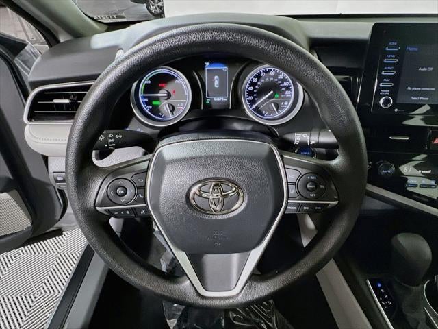 2022 Toyota Camry Hybrid LE