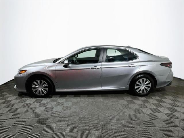 2022 Toyota Camry Hybrid LE
