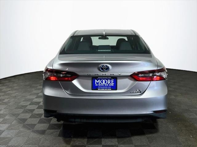 2022 Toyota Camry Hybrid LE